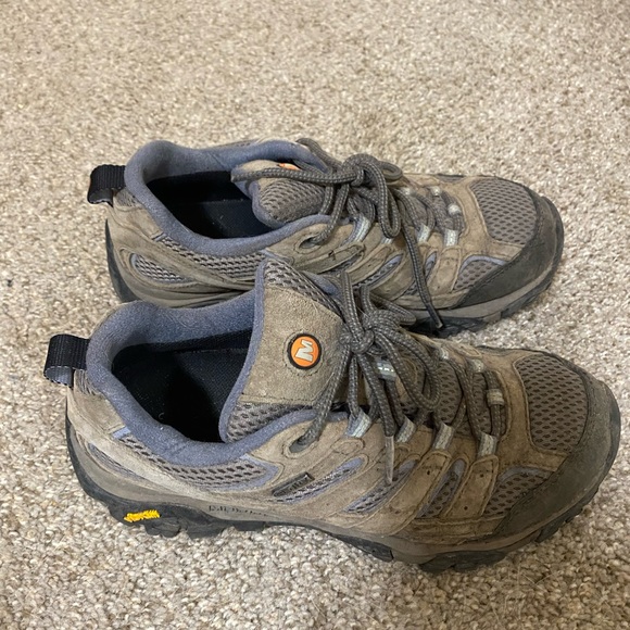 Size 8 Merrell Moab Vibram Hiking Shoes - Picture 4 of 5